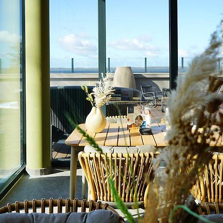 2 Bedroom Beach Front Home In Lembruch-Duemmer See Екстериор снимка